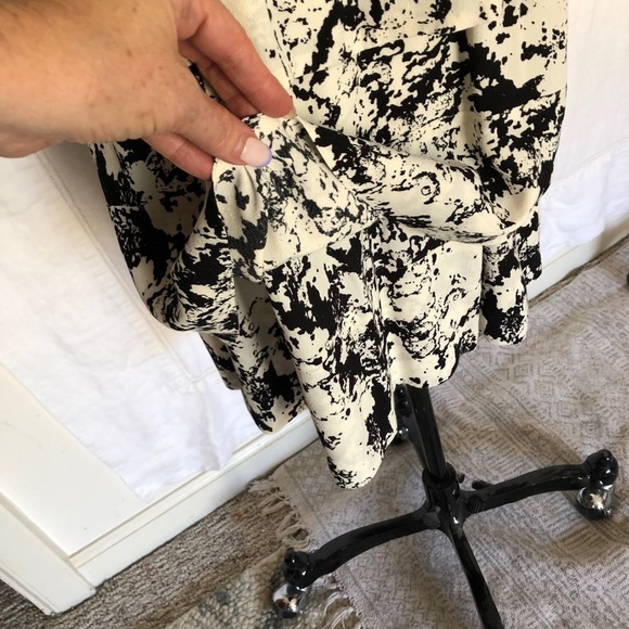 Banana Republic tiered shift dress size 10 - Picture 5 of 10